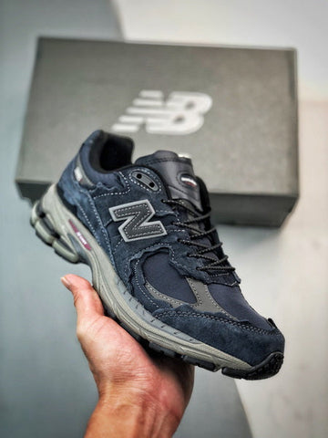 New Balance 2002R DO