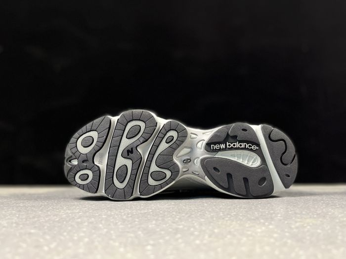New Balance 1000AL1